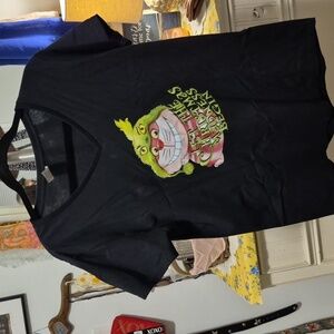 NWOT Cheshire Cat "Let Christmas The Madness Begin" Sz L V-neck